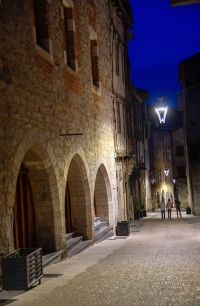 eclairage rue chateau du roi.jpg