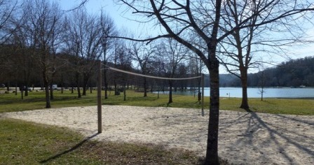 Catus - Terrain de pétanque/volley