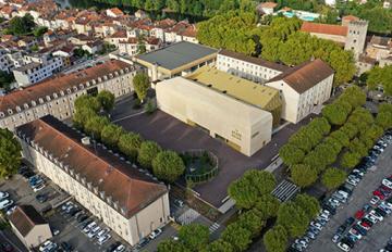 Le Grand Palais place Bessières - Photo de drone - Pierre Lasvenes